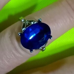Silvertone blue stone ring size 9